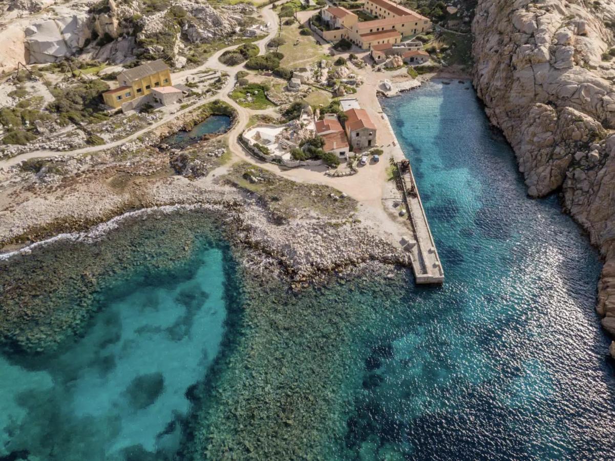 Residence Cala Francese - Case Sul Mare La Maddalena  Kültér fotó