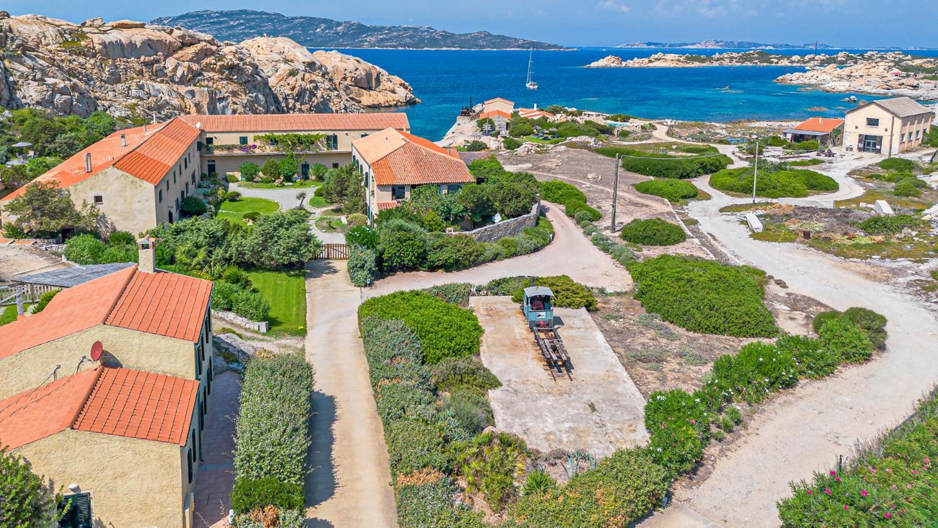 Residence Cala Francese - Case Sul Mare La Maddalena  Kültér fotó