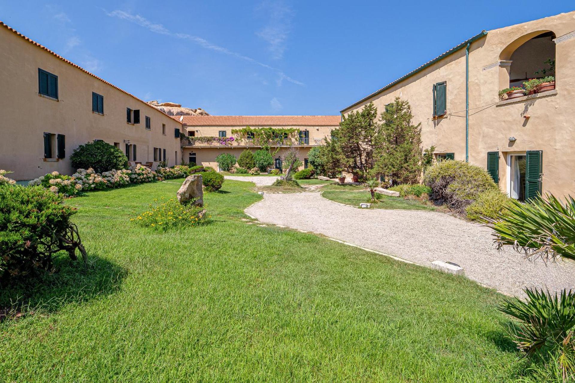 Residence Cala Francese - Case Sul Mare La Maddalena  Kültér fotó